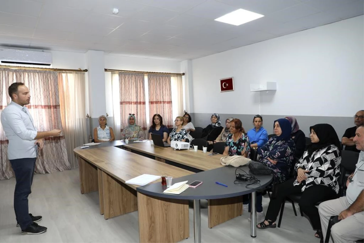 Tilki Süleymaniye Engelsiz Yaşam Merkezi’nde Velilerle Görüşme Yapıldı