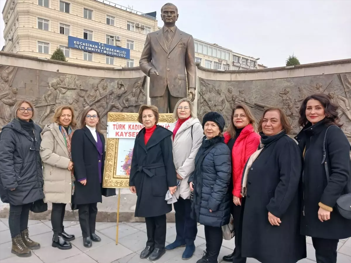 Türk Kadınlar Birliği’nden Seçme ve Seçilme Hakkının 90. Yıl Dönümü Töreni